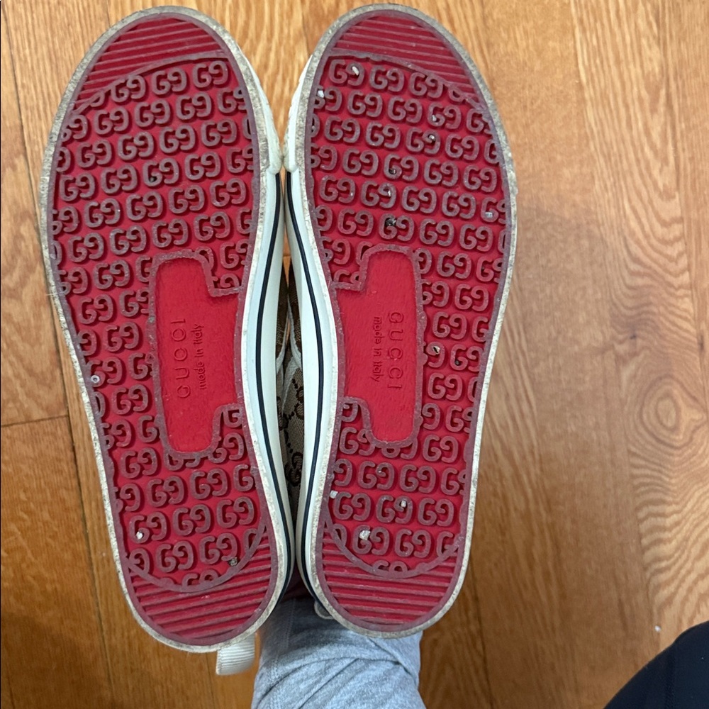 Gucci Women's Beige and White Slip-On Sneakers - Picture 2 of 7